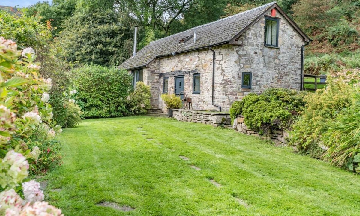 Llangattock Cottage | 1 Bed in Crickhowell (oc-bn118)