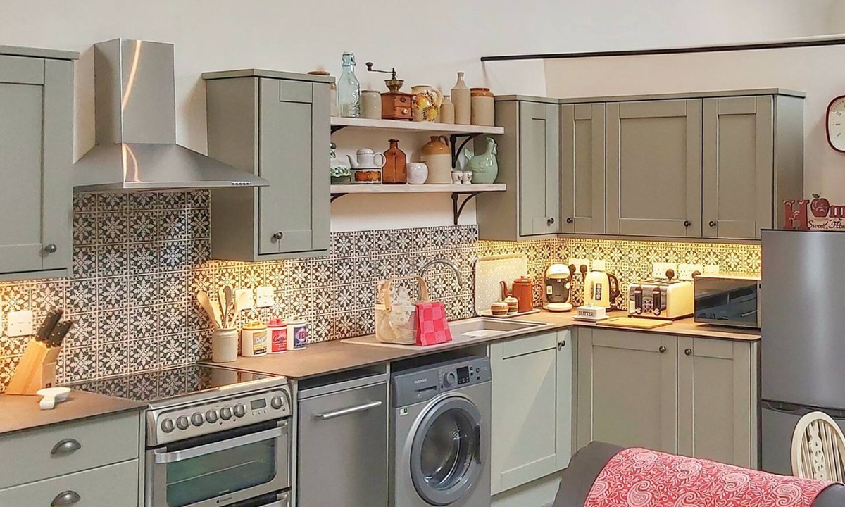 Shepton Mallet Cottage | 1 bedroom accommodation in Pilton, near Shepton Mallet