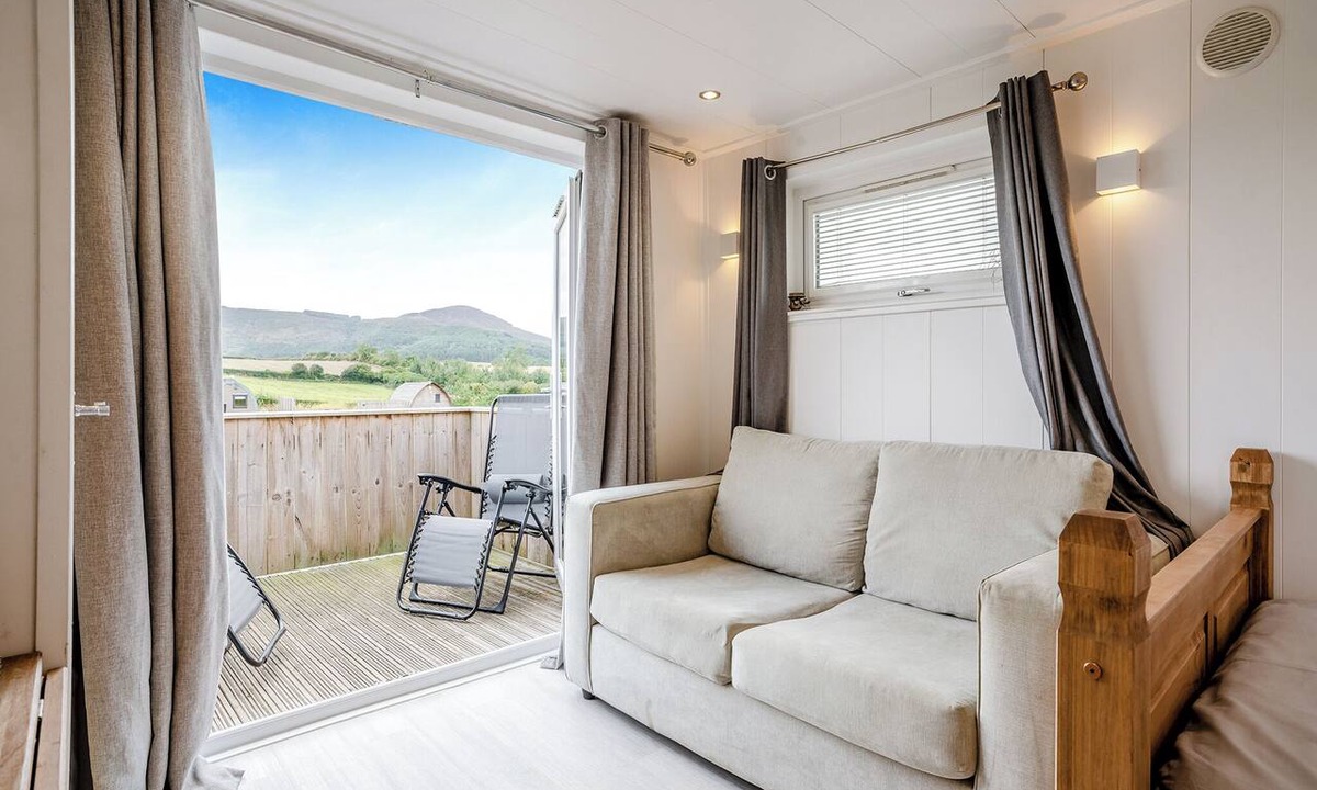 Carlton-in-Cleveland Ski Chalet | 1 bedroom accommodation in Great Busby
