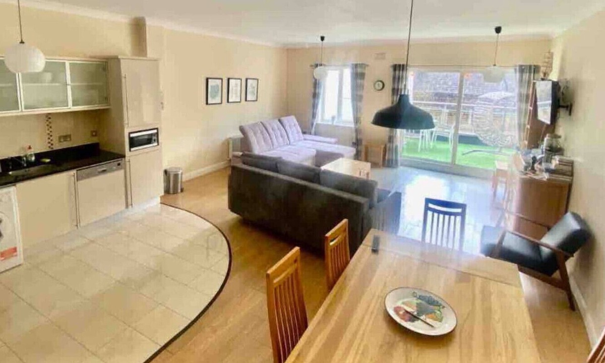 The Liberties Condo | 2 Bed Apartment-Large Sunny Terrace Early check-in