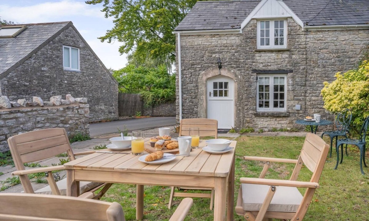 St Hilary Cottage | 2 Bed in St. Hilary (oc-c33064)