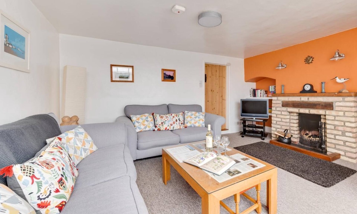 Westleton Cottage | 2 Bed in Westleton (oc-gors)