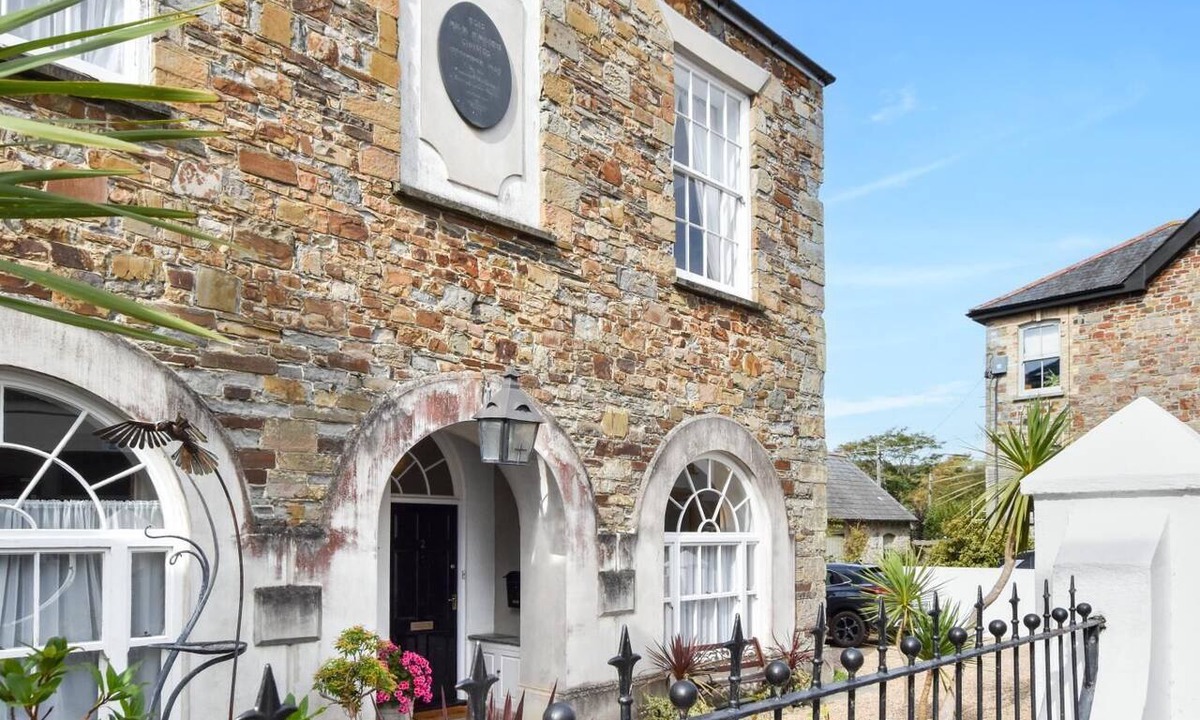 Stratton Cottage | 3 Bed in Bude (oc-tcour)
