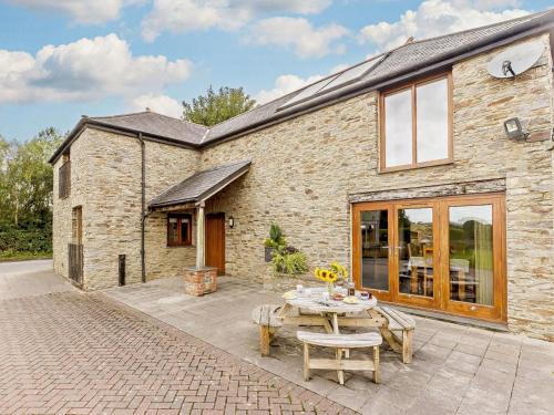 Launceston House | 3 Bed in Launceston oc-brwhi