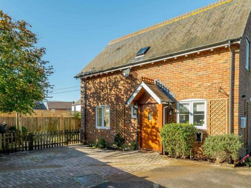 Sway House | 3 Bed in Lymington oc-90002