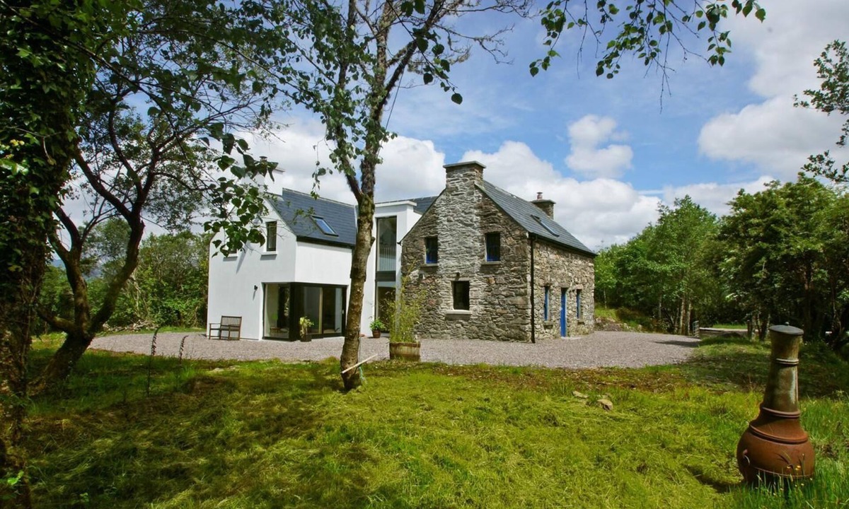 Sneem Cottage | 3 Bed in Sneem (oc-i136)