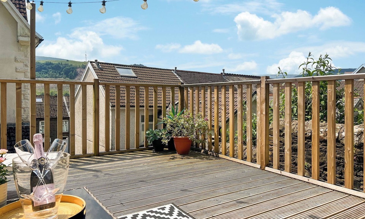 Pentre Cottage | 3 bedroom accommodation in Pentre