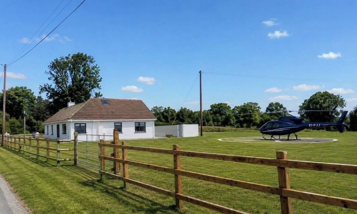 Ballylongford House | 3 bedroom Newly refurbished Kerry home. Ideal for Ryder cup base, peaceful