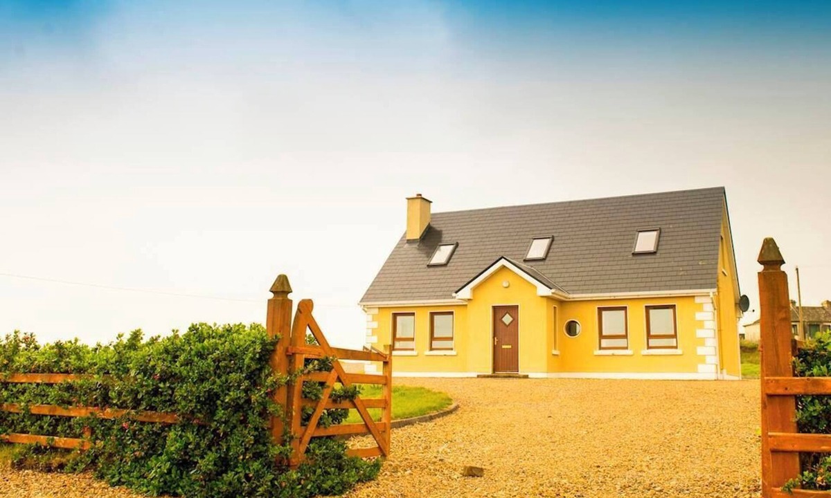 Ballycroy Cottage | 4 Bed in Westport (oc-ii06093)
