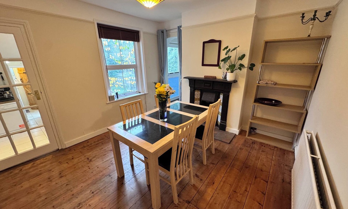 Headington House | 4 Bed Private Victorian Town House - Central Headington - Oxford