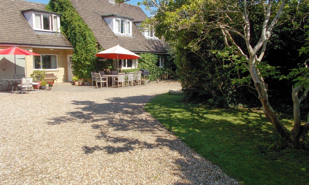 Bourton-on-the-Water Cottage | 4 bedroom accommodation in Bourton-on-the-Water