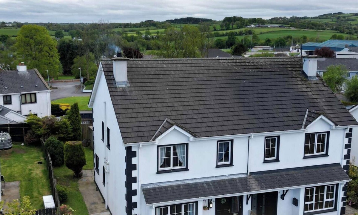 Convoy House | 4 Bedroom House in Donegal with Views & Garden