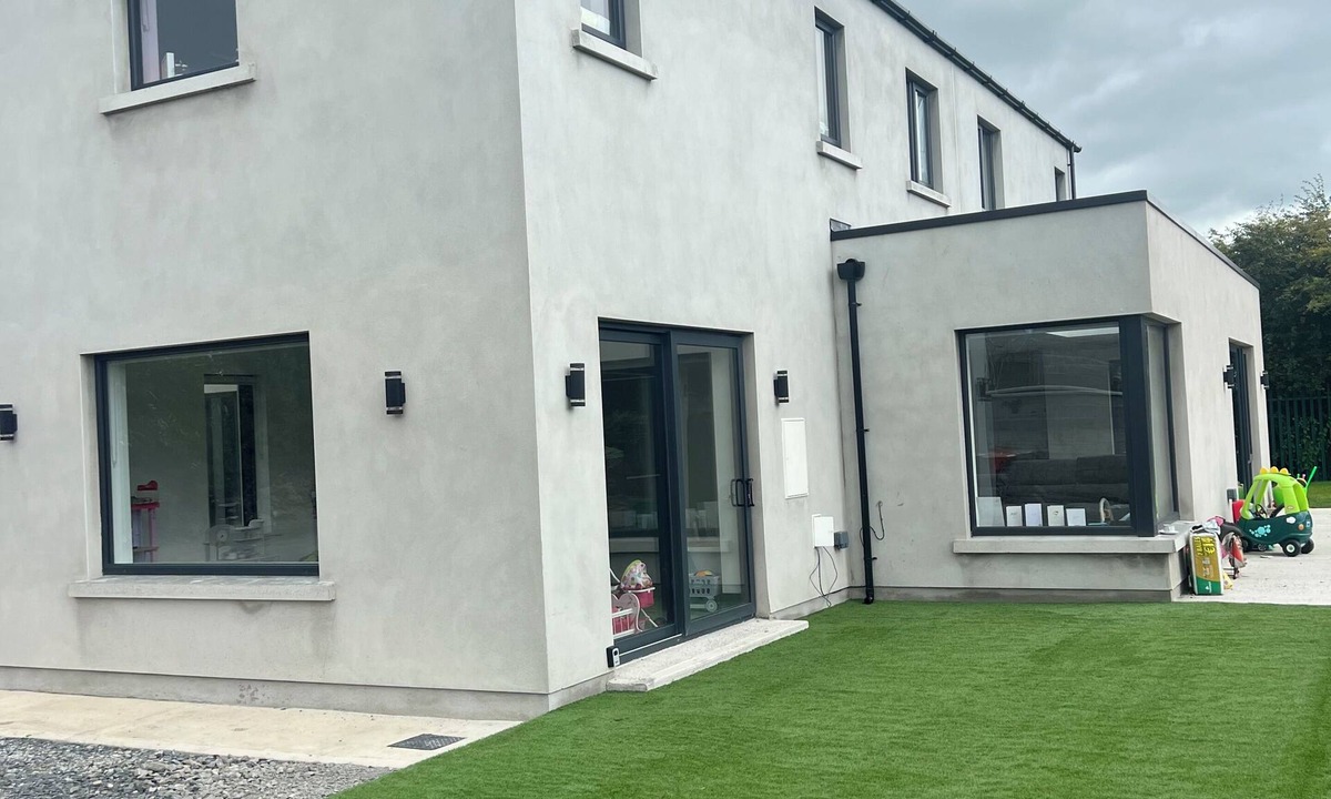 Dooradoyle House | 5 Bedroom very large suburban home.