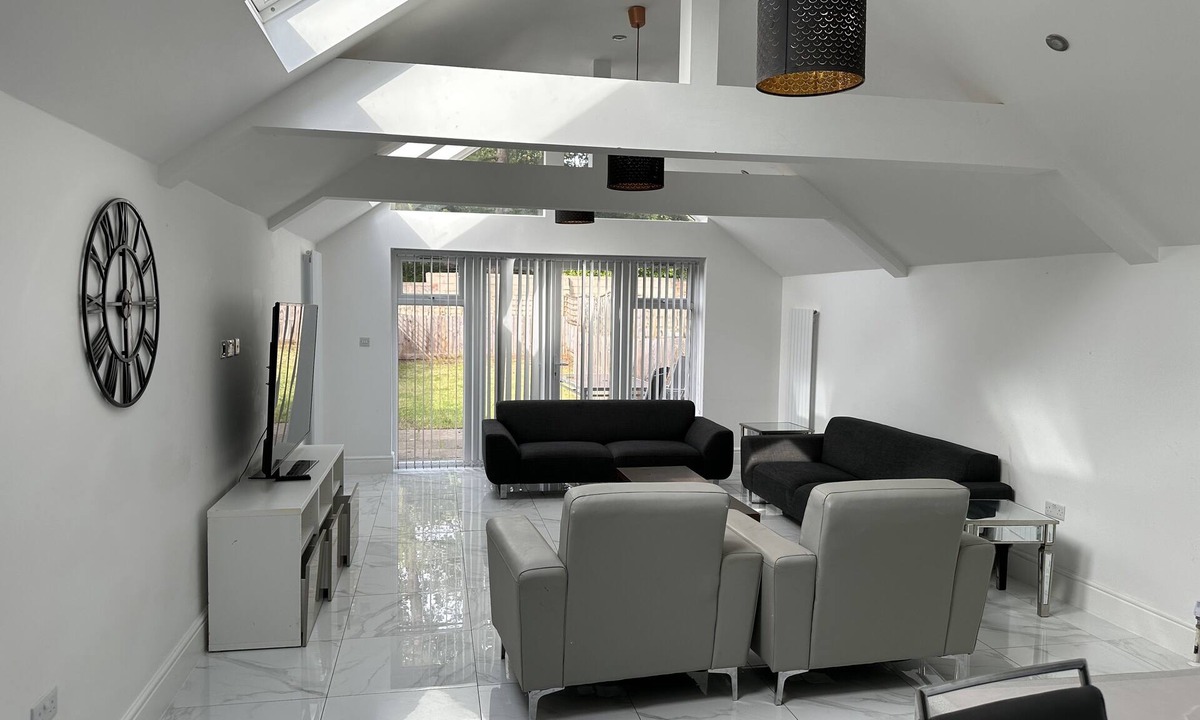Headington House | 5 Mins to the Oxford Brookes University & much More