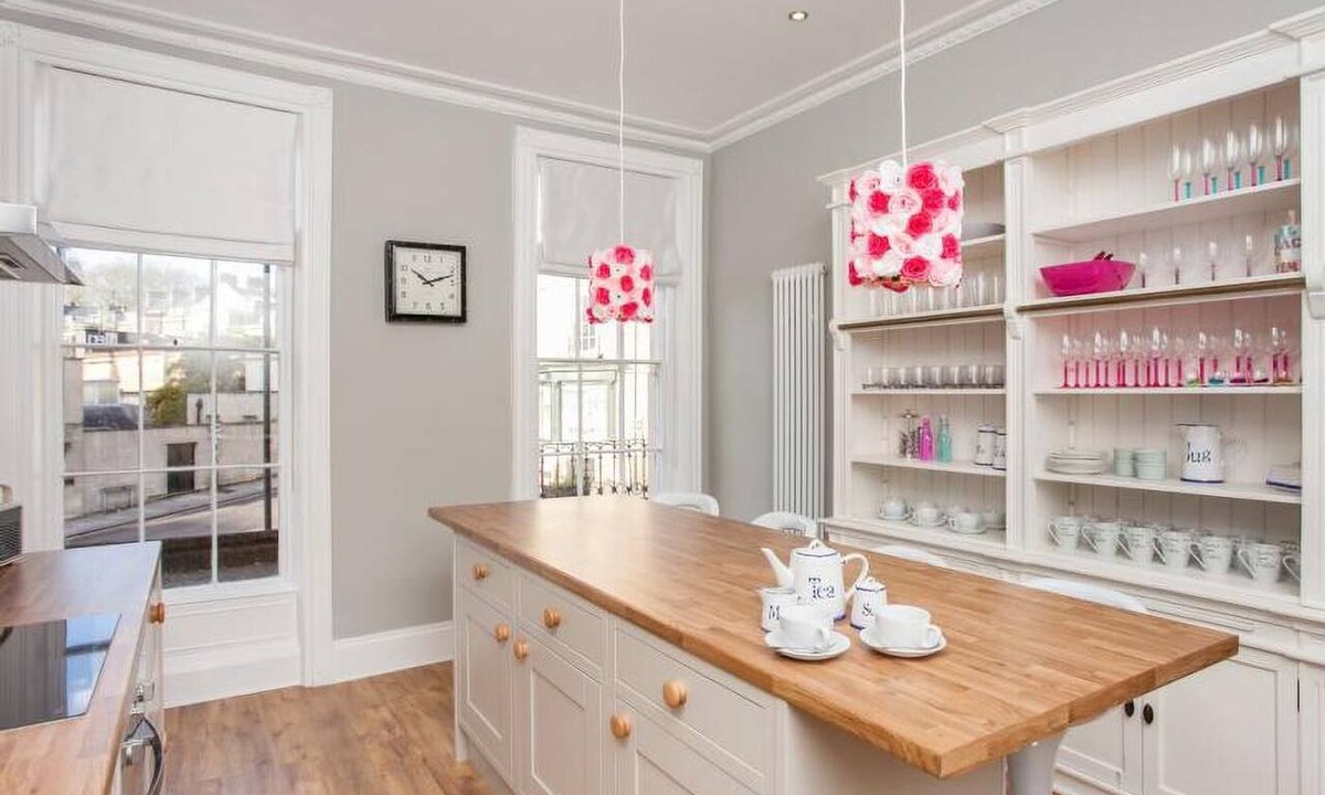 Bath Cottage | 6 Bed in Bath (oc-bhr27)