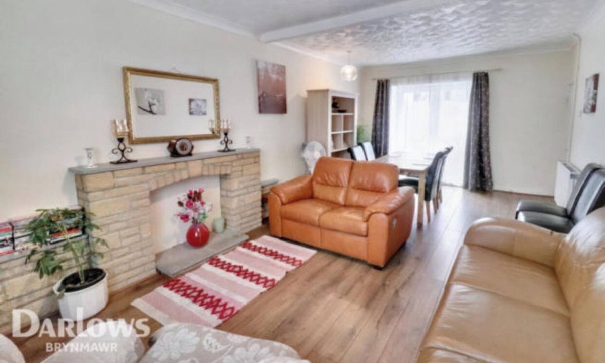 Blaina Cottage | Aderyn Mawr Cottage