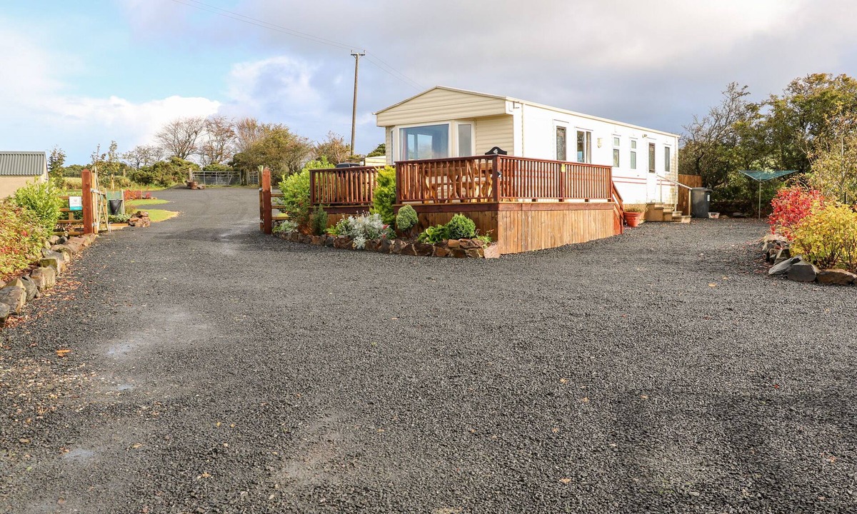Bushmills Cottage | ALKEN CARAVAN, family friendly in Bushmills, County Antrim