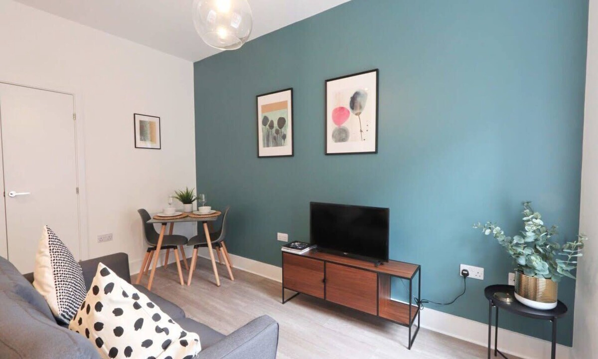 Bristol City Centre Apartment | Alliance House 212 apartment- Hopewell