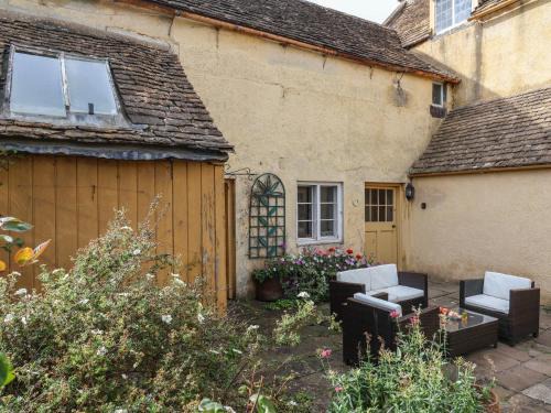 Badminton House | Badminton Farm Cottage