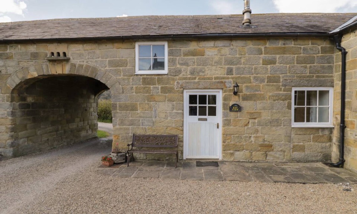 Briggswath Cottage | Bay View Cottage, Flyingthorpe