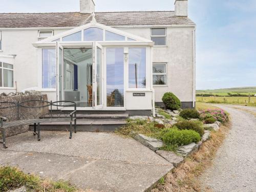 Llanfachraeth House | Bodlasan Groes Cottage