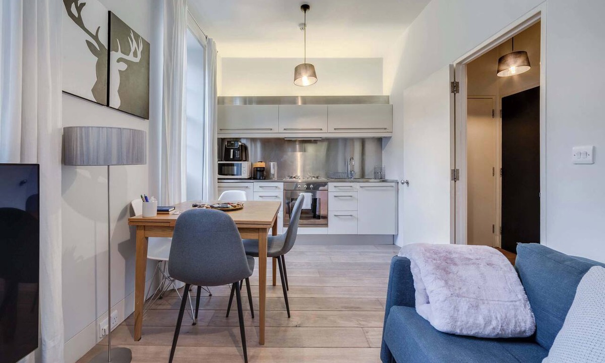 Fitzrovia Apartment | Bright 1-Bed Fitzrovia Flat · Goodge St · Sleeps 3