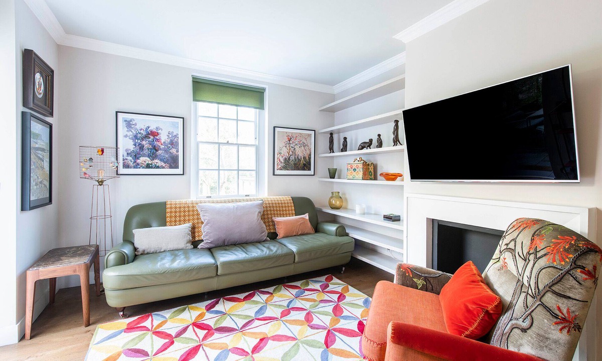 Royal Borough of Kensington and Chelsea Apartment | Bright 1BR Kensington Apartment with Private Patio Near Gardens