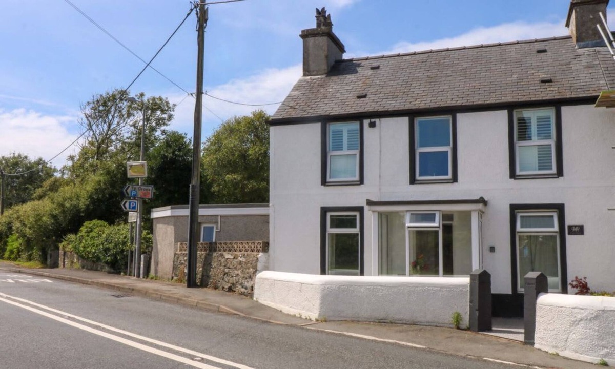 Llanfaelog Apartment | Cae Gwyn, Llanfaelog