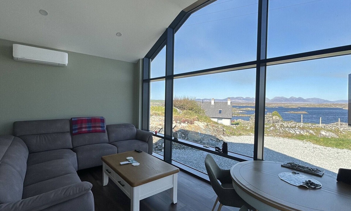 Callow Apartment | Calla Retreat with stunning views