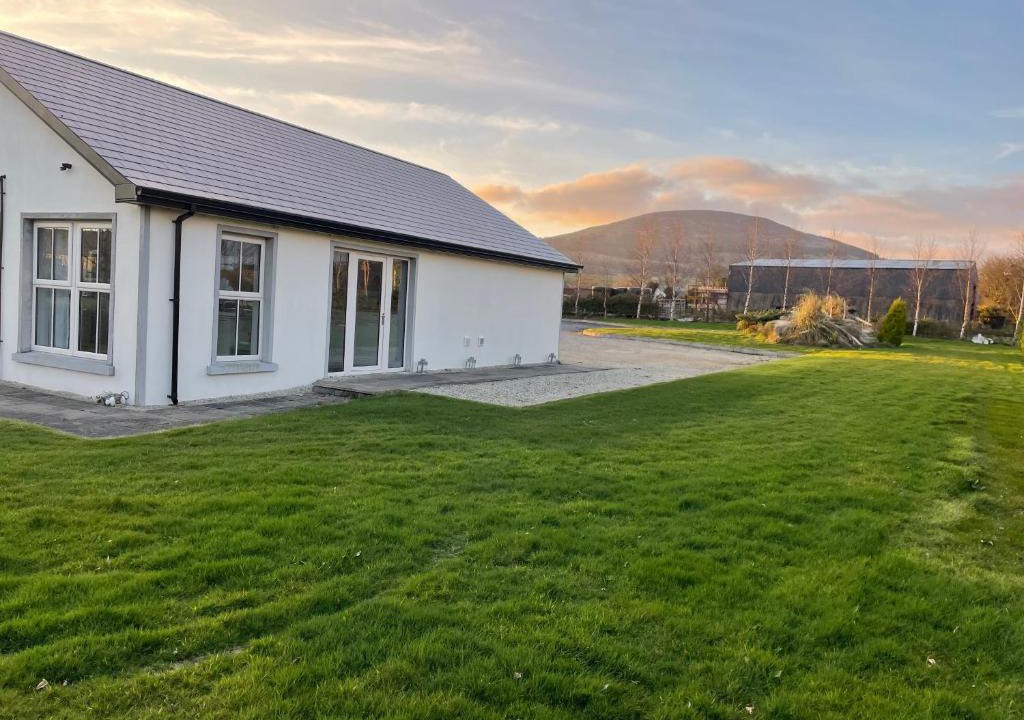 Newry House | Castle Gap Retreat