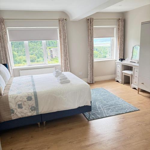Kilnabrack Upper House | Castle View House on The Ring of Kerry-Wild Atlantic Way -Dooks Golf Course and Rossbeigh Beach 10 min drive -Glenbeigh village a 5 minute walk - 4 night min stay