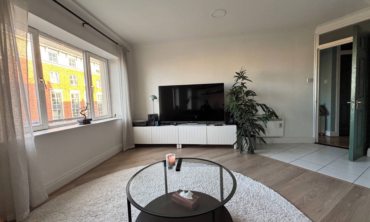 The Liberties Apartment | Central 2BR Flat w/balcony Near Temple Bar