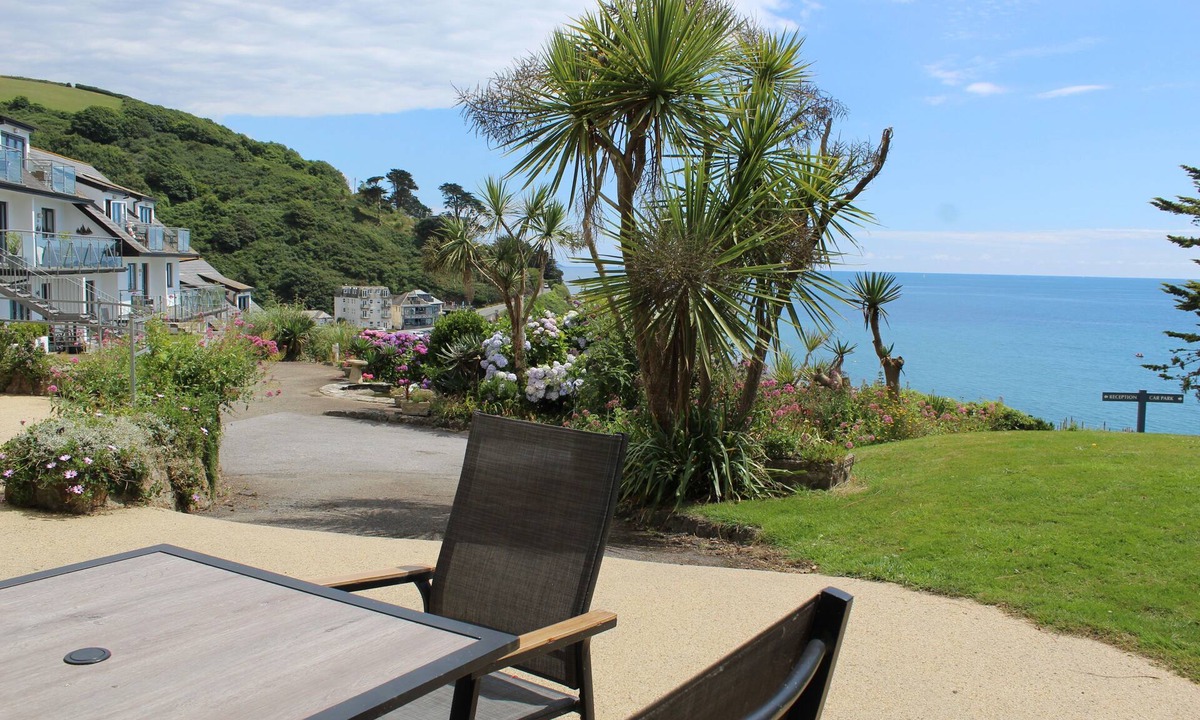 Seaton Apartment | Charming 1 Bedroom Apartment with Fantastic Sea Views