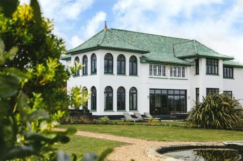 Shanklin House | Christie Mansion - Luxury Cottages