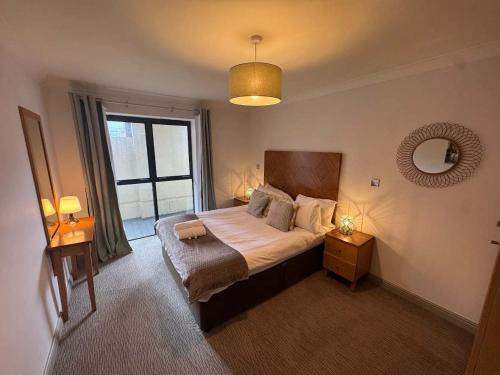 Redcliffe Apartment | City Centre 1 Bed Apartment