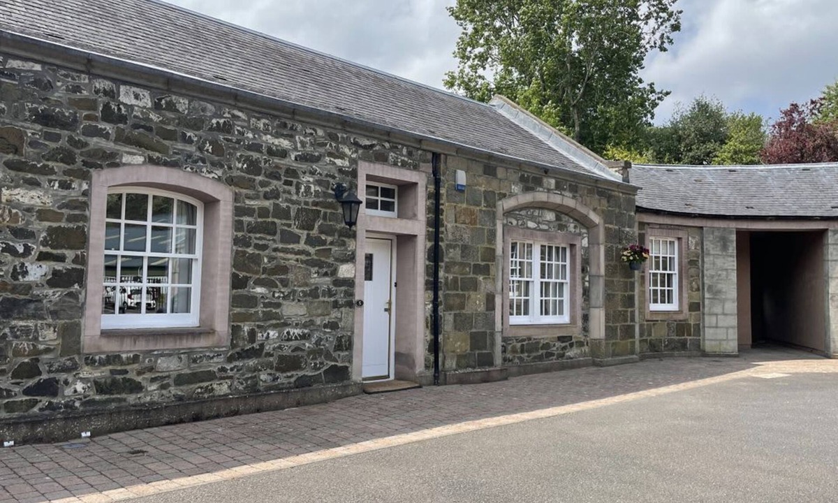 Perth House | Coach House 5, Perth