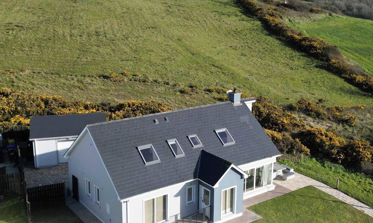 Rossnowlagh House | Coastal Family Retreat in Rossnowlagh, Near Beach