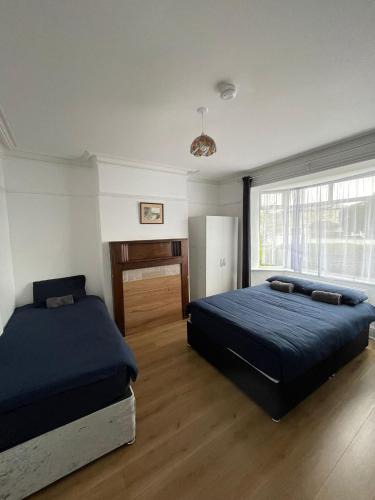 Glasnevin House | Comfort Triple Room near Airport - 1
