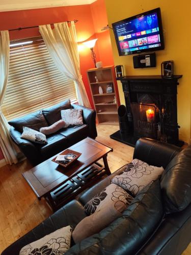 Castlebar House | Cozy House, Castlebar Town, near to Westport, Achill & Clifden