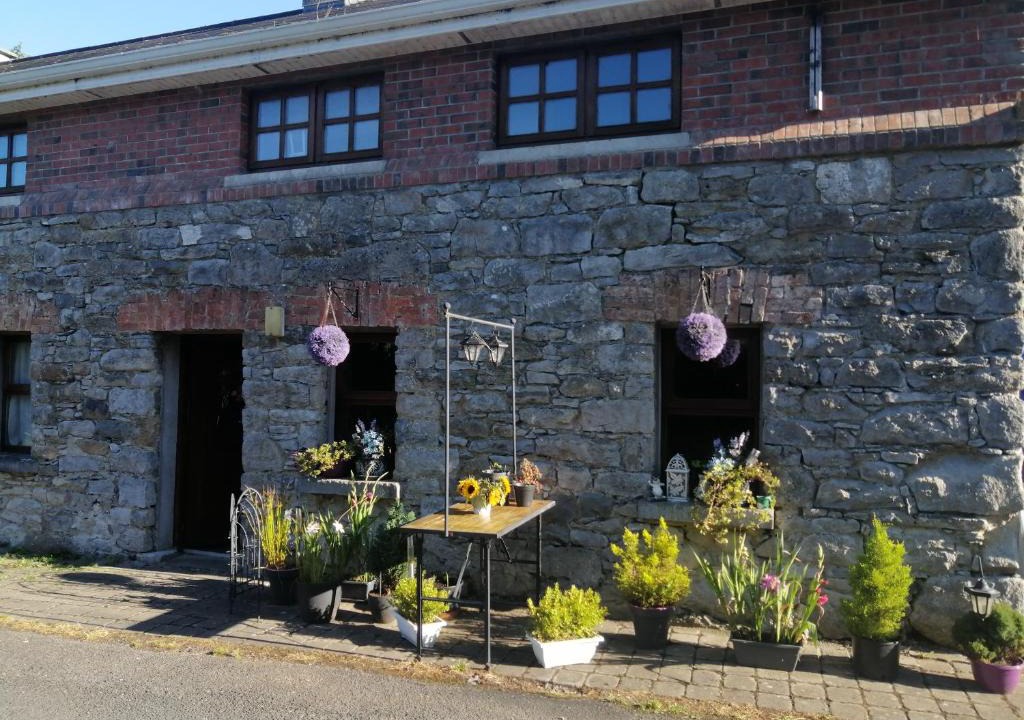 Mount Nugent House | Crover Cottage Twin Room with Lake View