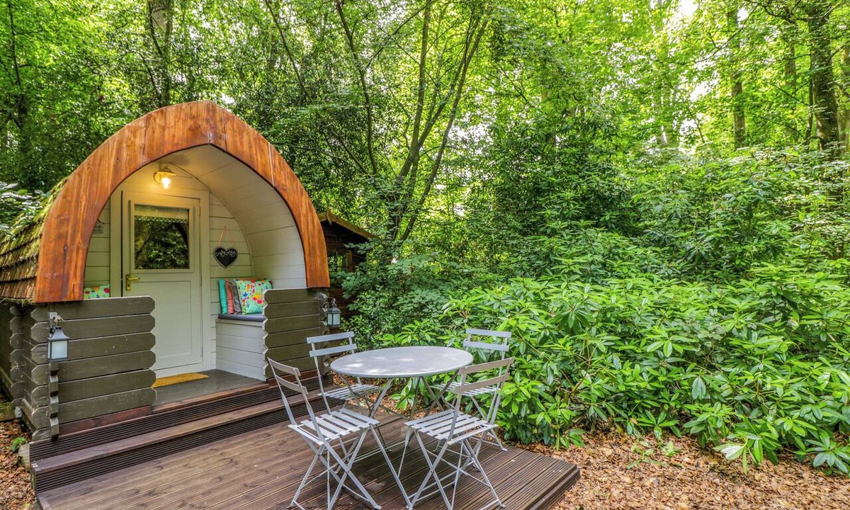 Penwood Cottage | DAISY GLAMPING POD, pet friendly in Hollington, Hampshire