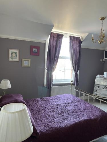 Little Coxwell Bed & Breakfast | Eagle Tavern