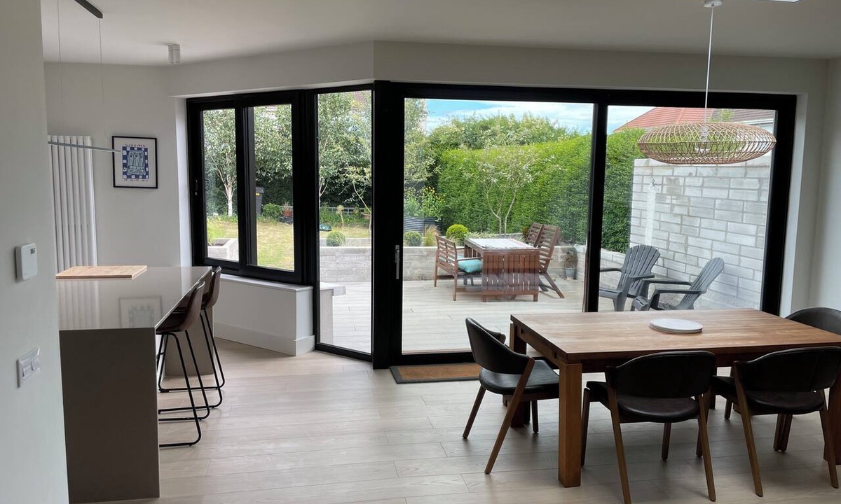 Cork House | Enjoyable 3-bedroom house in charming local community for your getaway in Cork