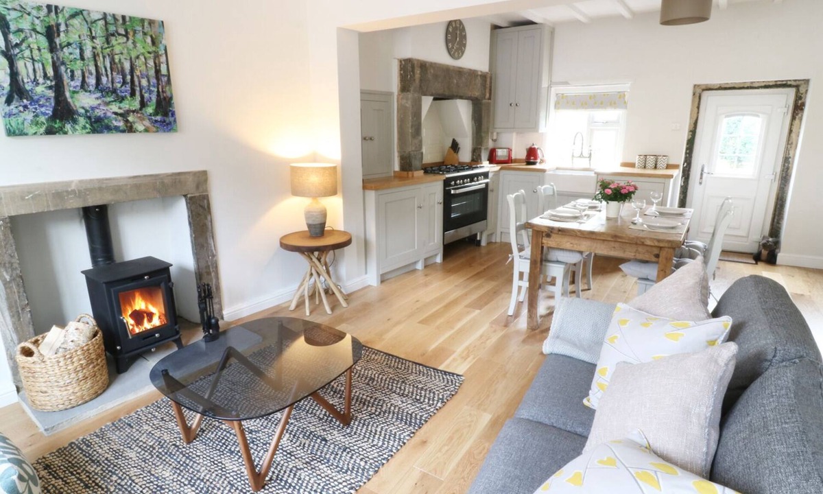 Addingham Cottage | Evergreen