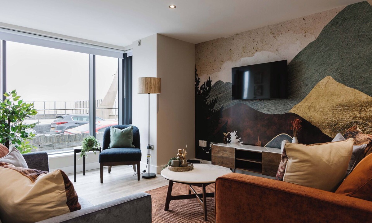 Portrush Apartment | Experience a sense of deep calm with seaside walks & blissful sea air