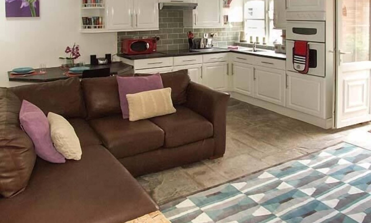 Little Witcombe Cottage | Finwood Cottage 1