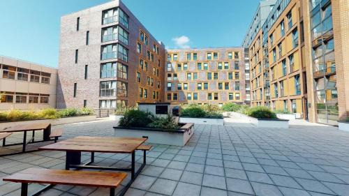 West Hampstead Apartment | For Students Only - Haywood House in London