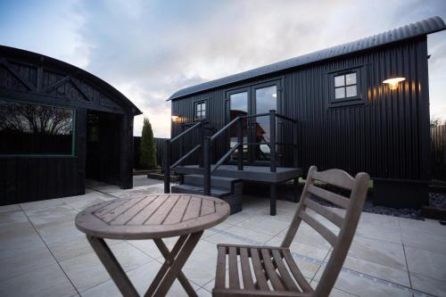 Swatragh Cabin | Friels Fairy Tree Lodges