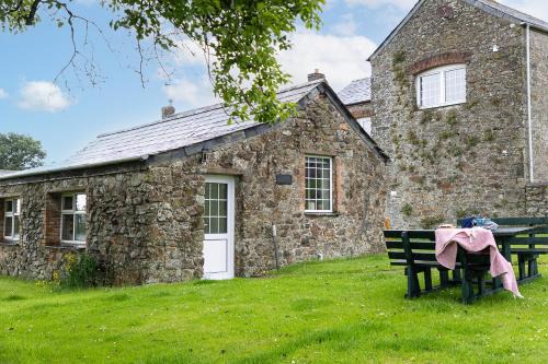 Saint Endellion House | Fuchsia Cottage