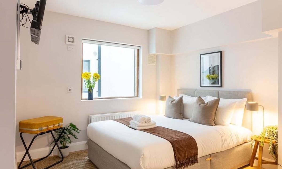 City Centre Dublin Apartment | GuestReady - The Luxe Room at Fownes Street - R3